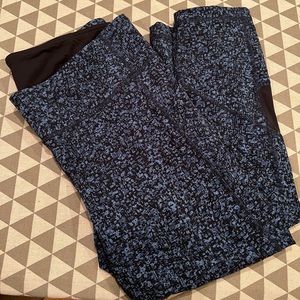 Lululemon pace rival crop - barely worn size 10